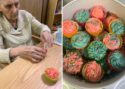 Sonya Lodge ladies decorating cupcakes