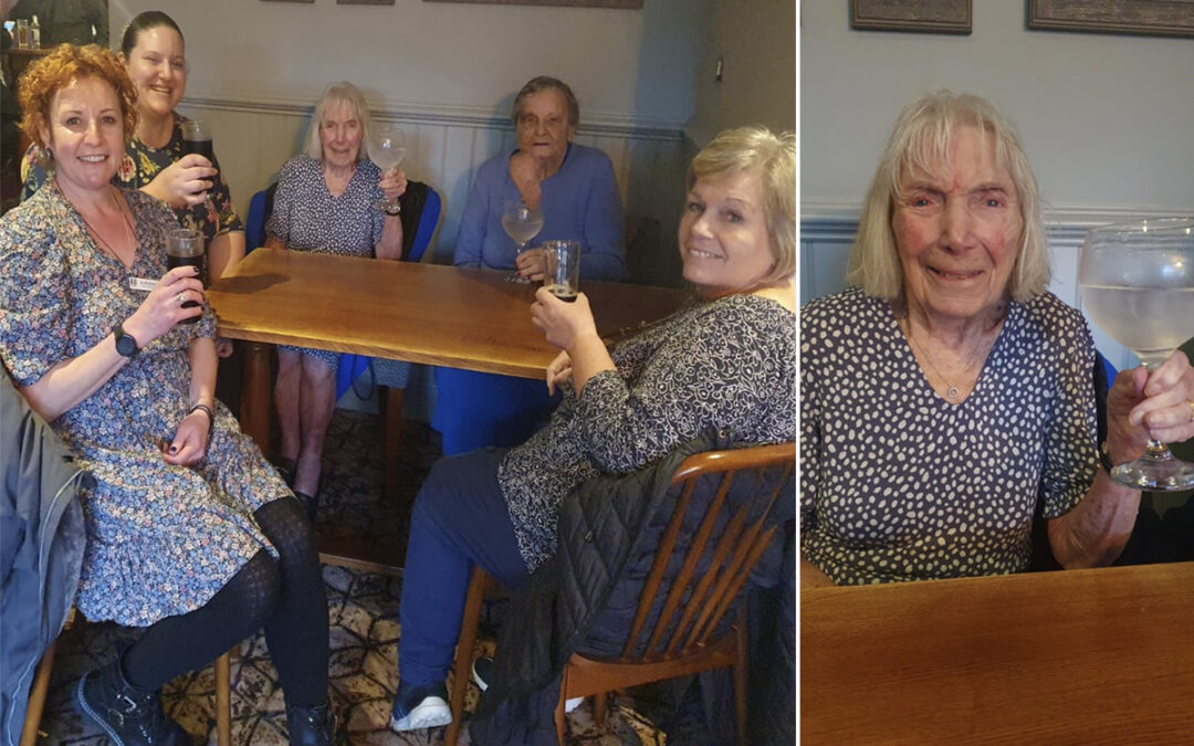 Sonya Lodge Residential Care Home residents take a festive pub trip