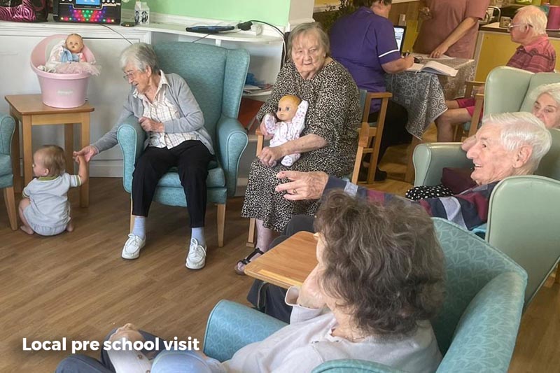 Pre school friends visit Sonya Lodge Pre school friends visit Sonya Lodge